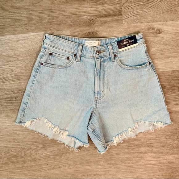 NWT Abercrombie & Fitch Denim Shorts - Picture 1 of 3